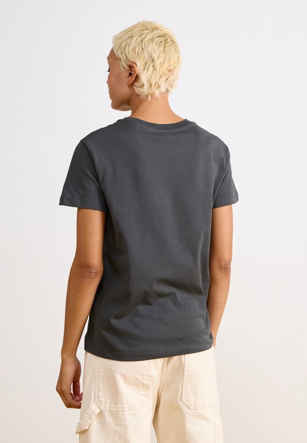 OCEAN ROAD II - Print T-shirt - phantom2