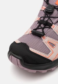 Salomon X ULTRA GTX UNISEX - Chaussures de marche - nirvana/black/fusion coral