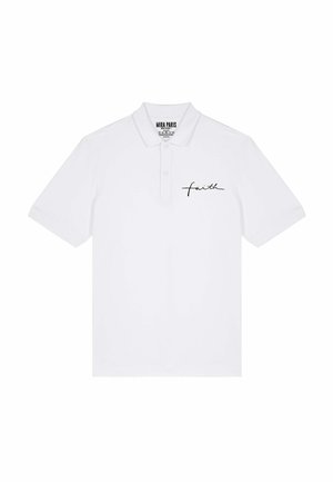 Polo shirt bianco in cotone con patta a tre bottoni, maniche corte e una scritta nera in corsivo "faith" ricamata sul petto.