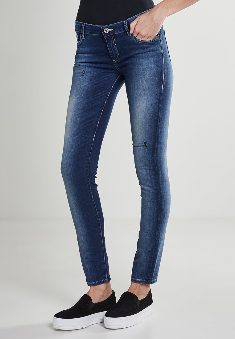 Blugi skinny fit