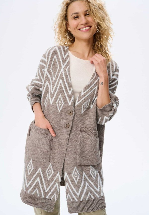 SKU - Strickjacke