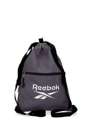 Bolsa con cordón gris de Reebok con correas negras y bolsillo delantero con cremallera, mostrando el logo de Reebok en blanco.