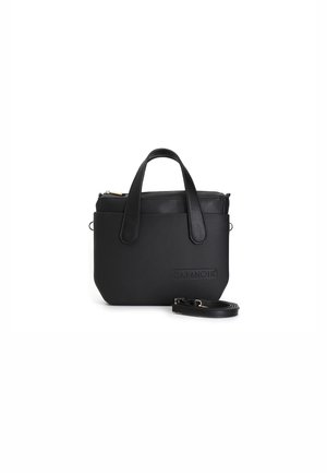 Borsa nera realizzata in materiale sintetico testurizzato, dotata di manici doppi, una tracolla removibile e un logo impresso sul davanti.