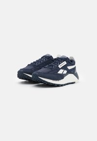 Reebok Classic Baskets basses - dark blue