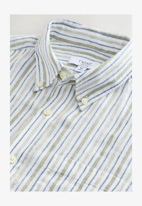 Unausgewählt, green