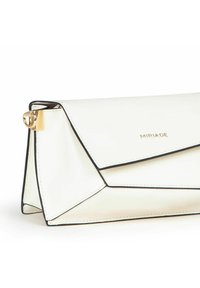 Biała skórzana kopertówka o geometrycznym wzorze z złotymi akcentami i czarnymi krawędziami. Nazwa marki "MIRIADE" jest wytłoczona na przodzie.