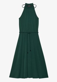 Abito verde con collo a halter, pieghe, tessuto testurizzato e vita arricciata. Presenta un cordoncino con estremità a pendente nere per la regolazione.