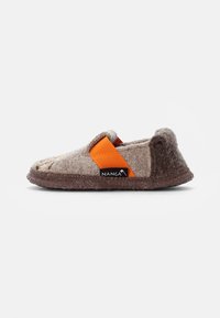 Nanga LAZY GIRAF - Slippers - natur