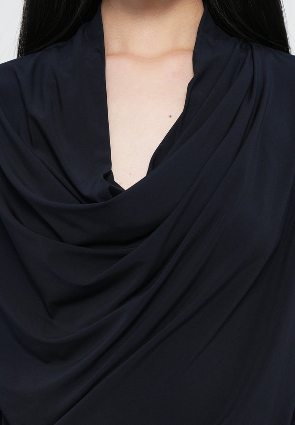 FINA  - Long sleeved top2