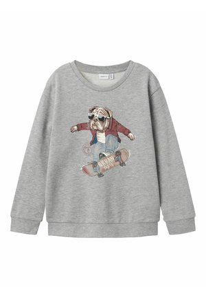 Grå langærmet sweatshirt med en grafik af en bulldog iført solbriller og jakke, der skateboarder med "Urban Skate" på boardet.