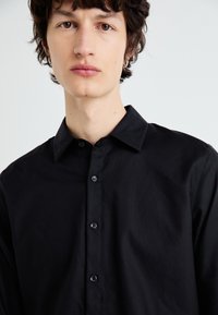 Abercrombie & Fitch Camisa - black