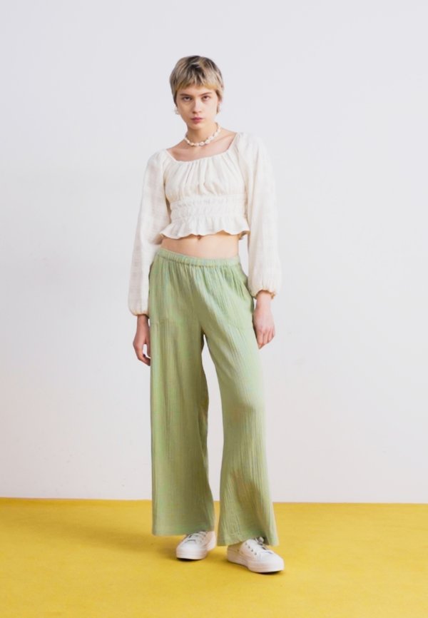 WHAT A VIBE - Trousers - basil2