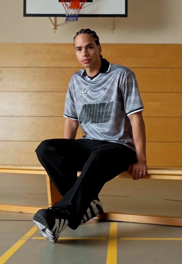 NBA SAN ANTONIO SPURS FOOTBALL OVERSIZED  - Club wear3