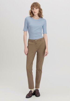 hessnatur REGULAR - Chino - camel