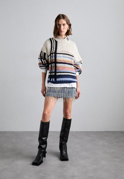 MUNTHE TAFFIE - Striktrøje - ivory