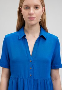 Mavi Blusenkleid - true blue