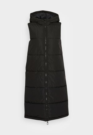 Černá bezrukávová prošívaná vesta s kapucí, která má plný přední zip a prošívaný design. Hladký vnější povrch, dosahuje do poloviny lýtek.