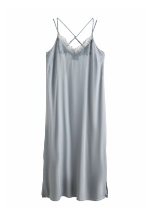 Lichtgrijze satijnen slipdress met een kantafwerking bij de halslijn, verstelbare bandjes en een crisscross rugontwerp. Zijsplit aan de zoom.