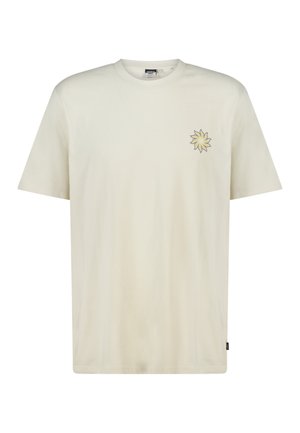 T-shirt à manches courtes col rond couleur blanc cassé avec un petit motif de fleur jaune et grise sur le côté gauche de la poitrine.
