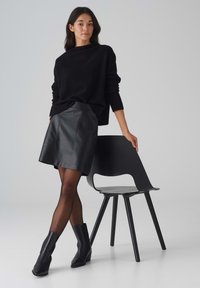 OPUS RELVINA EDGY - Minirok - black