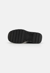 Even&Odd Platform ankle boots - black