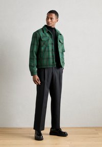 Scotch & Soda CHECKED OVERSHIRT - Light jacket - green