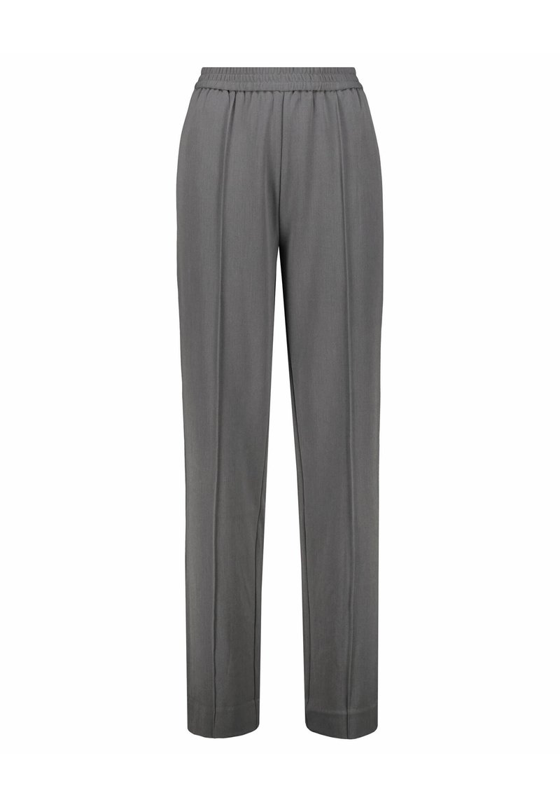 Grijze broek met een elastische tailleband, rechte pijpen en geplooide voorkant. Gemaakt van een lichtgewicht stof met een gladde textuur.