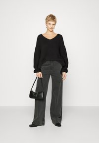 JDY JDYDINEA REVERSIBLE  - Trui - black