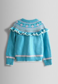 Hellblauer gestrickter Pullover mit rosa, grünen und weißen Blumenmustern an der Schulterpartie, Rüschensaum und pinken Zickzackdetails an den Bündchen und dem Saum.