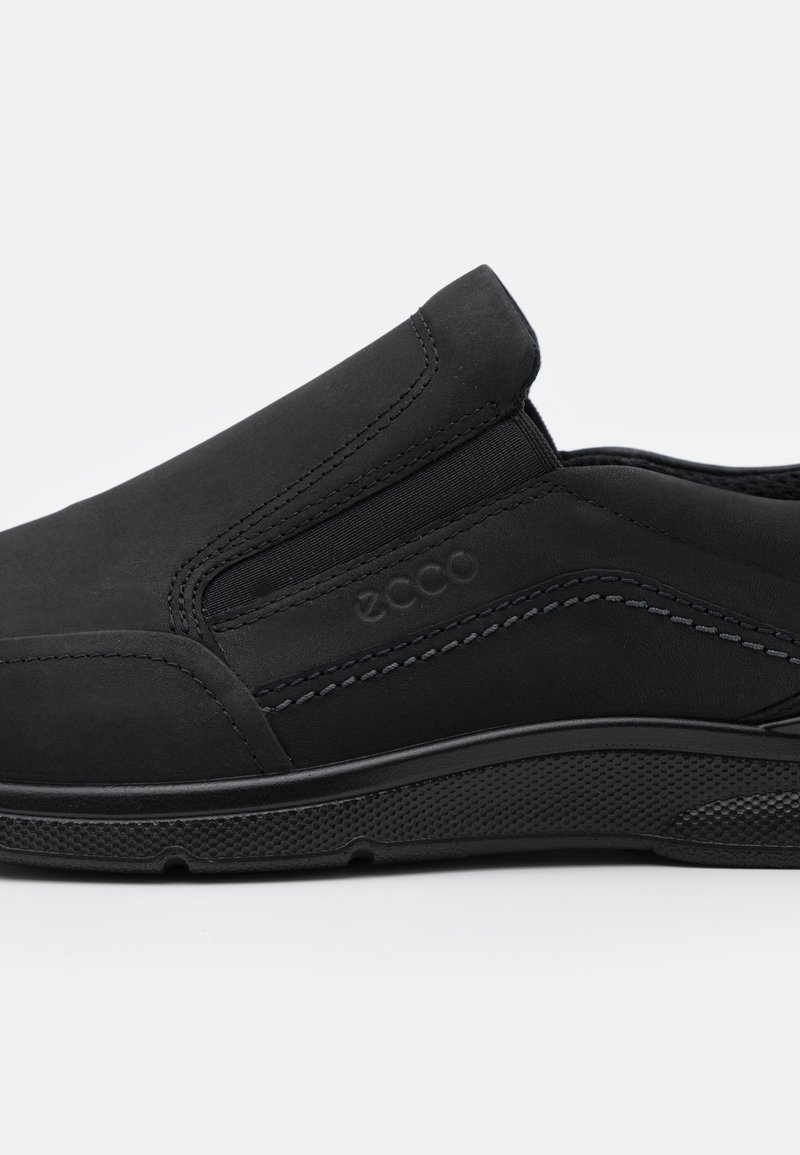 ecco irving black