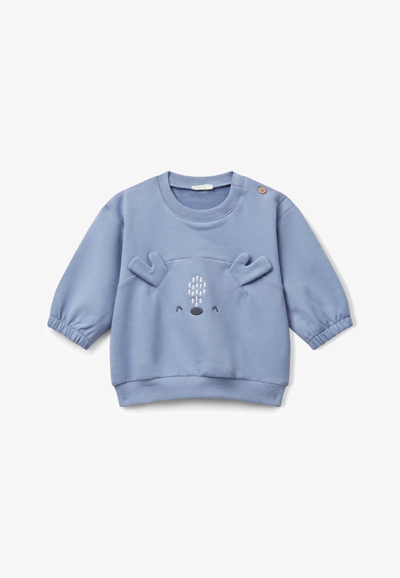 Felpa per bambino di colore azzurro chiaro con polsini elasticizzati, collo rotondo, bottone sulla spalla e una faccia di cervo sorridente con corna ricamate sul davanti.