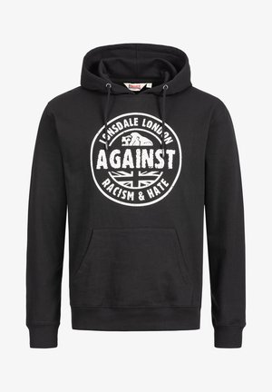 Sort hættebluse lavet af bomuldsblanding, med en forlygte. Viser hvid grafisk tekst "IMOD RACISME & HAD" med et cirkulært design.