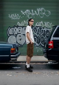 Bareen BALDOMERO - Shorts - coffee liqueur