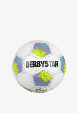 Pallone da calcio Derbystar bianco con motivi multicolori a pentagono in viola, giallo e verde acqua e testo del marchio nero sulla superficie.