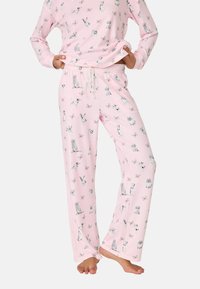 Rosa pyjamaset med hund- och fjärilsmotiv, långärmad topp, byxor med elastisk midja, mjuk bomullstyg, avslappnad passform.