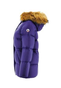 Paarse pufferjack met een met bont afgewerkte capuchon, zijzak met rits en een logo-patch op de mouw. Beschikt over een dikke, geïsoleerde ontwerp.