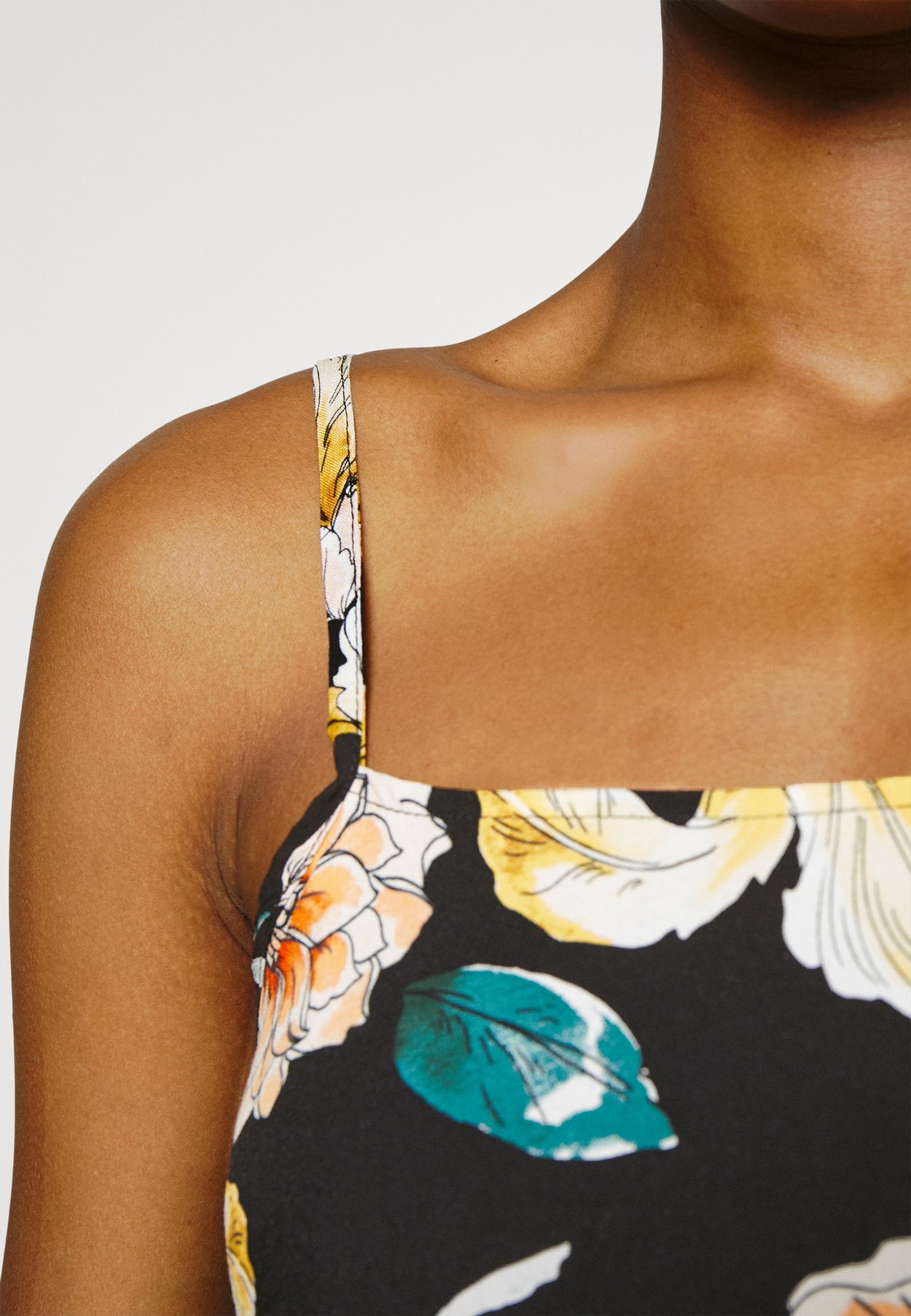 ONLNOVA LIFE SCARF