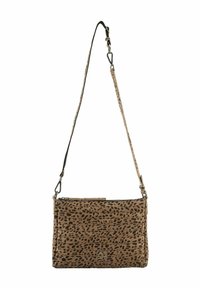 Sac à bandoulière marron avec un motif léopard. Comprend une fermeture éclair et une sangle réglable. Surface texturée avec un design plissé.