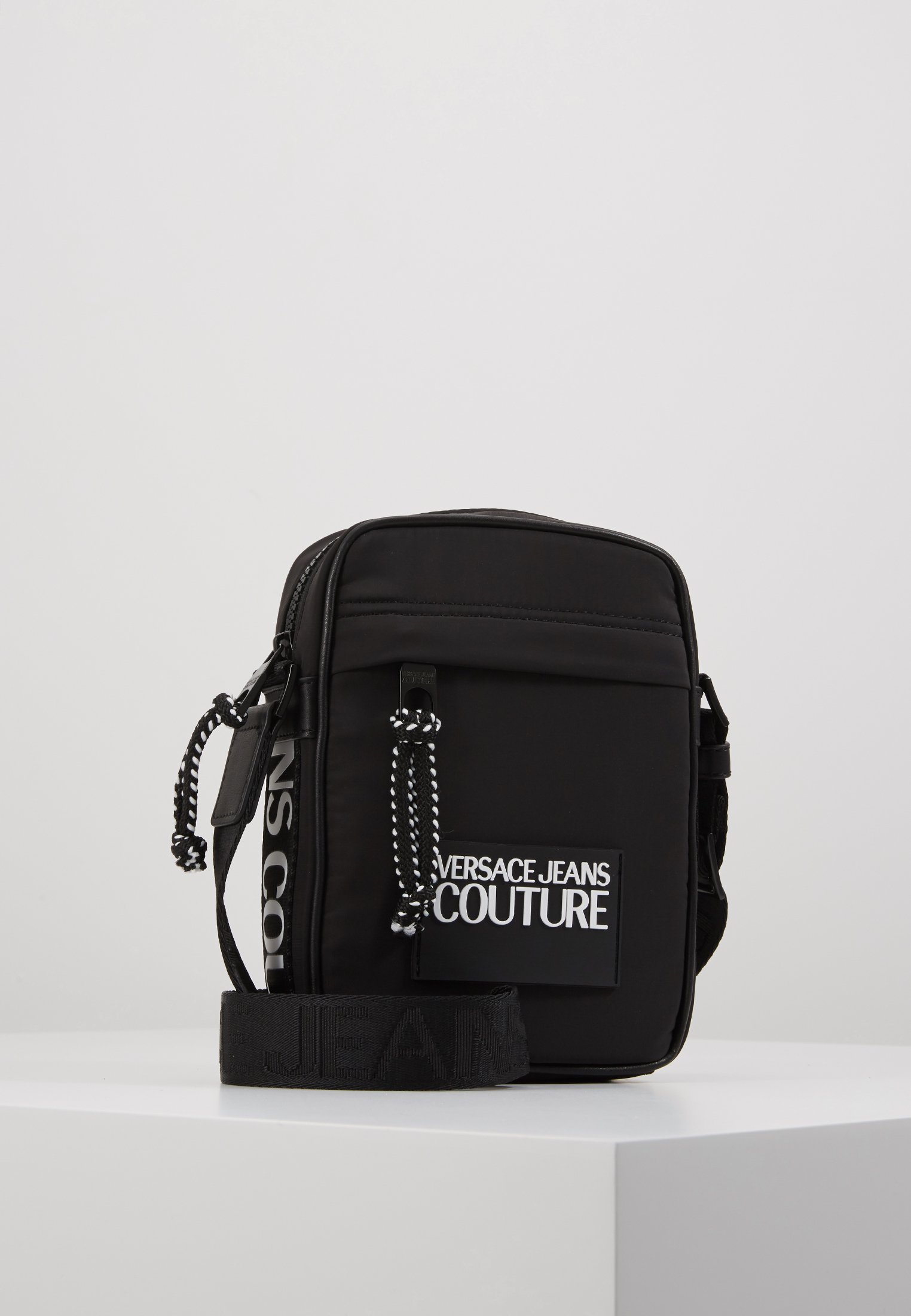 Versace Jeans Couture Skulderveske black Zalando.no Versace Jeans Couture Skulderveske black Zalando.no