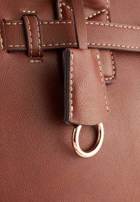 Next BELTED WORKWEAR - Bolso de mano - tan brown