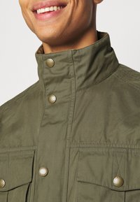 Barbour SANDERLING CASUAL - Summer jacket - fern