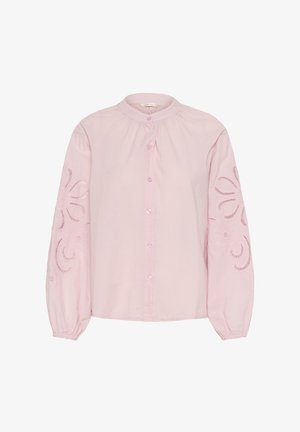 Svetloružová košeľa na gombíky s mandarínkovým golierom a dlhými rukávmi, so vyšívanými kvetinovými vzormi na rukávoch a s nariasenými manžetami.