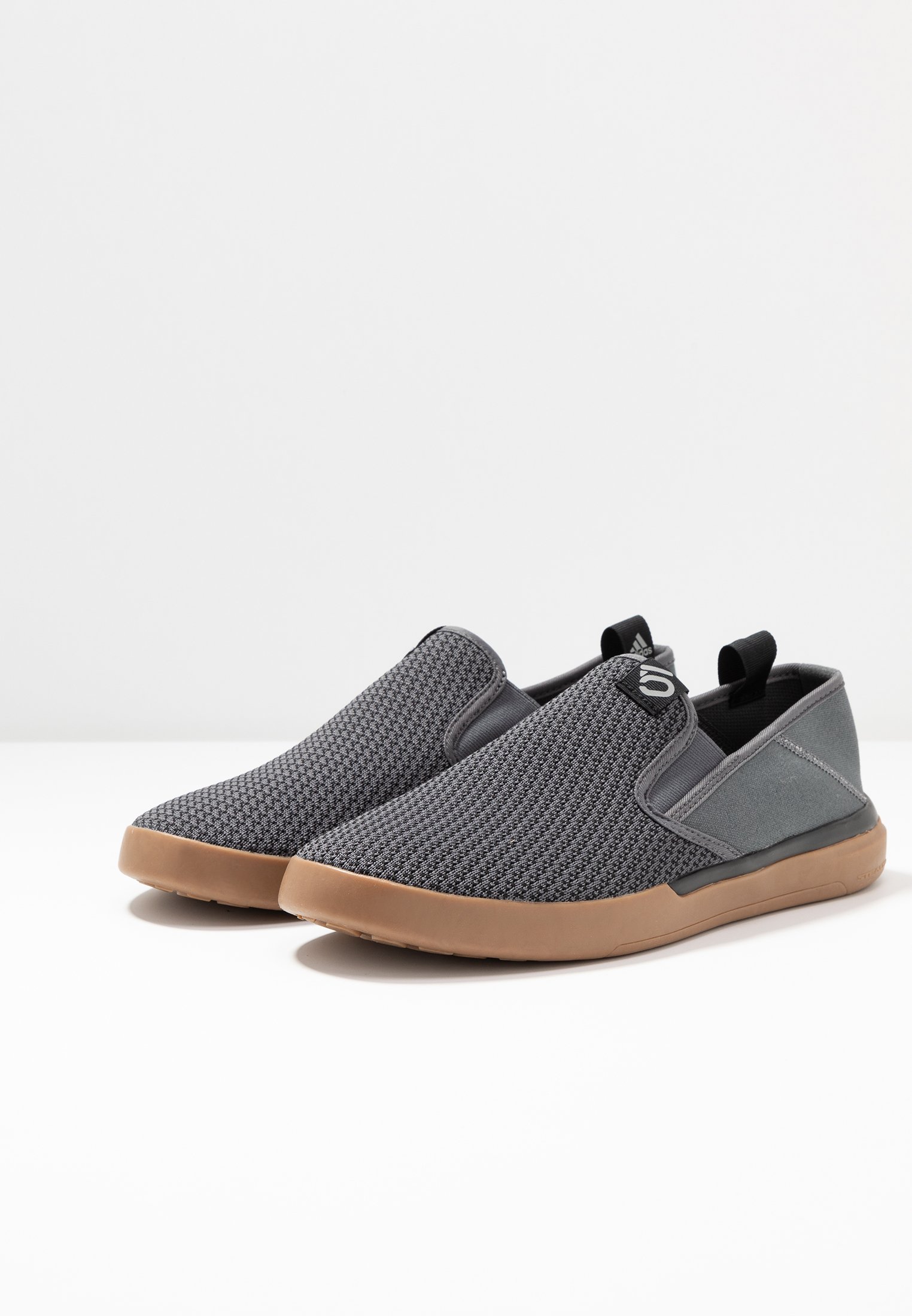 adidas five ten sleuth slip on