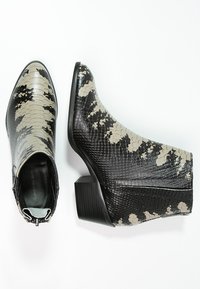 Calvin Klein Jeans Botines - black