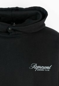 Felpa nera con cappuccio dal design rilassato, realizzata in morbido cotone, dotata di cappuccio con cordino e logo ricamato bianco "Represent Owners' Club".