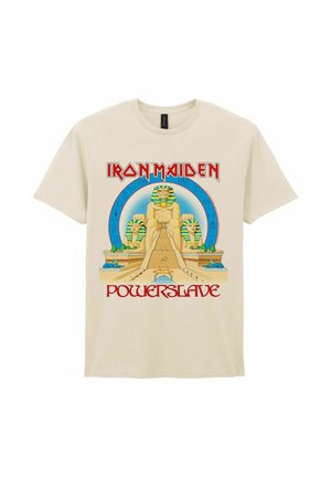 Beige T-shirt med Iron Maiden tekst, en gammel egyptisk statue og sfinksere, og "Powerslave" tekst under designet.