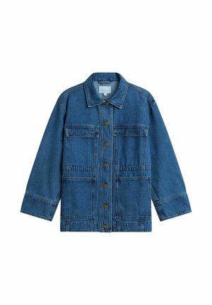 Veste en denim bleue à manches longues, avec boutons sur le devant, deux poches à rabat sur la poitrine et deux grandes poches plaquées en bas.