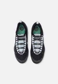 Nike Sportswear AIR VAPORMAX 2023 FLYKNIT - Trainers - black/white/blue tint/lilac bloom
