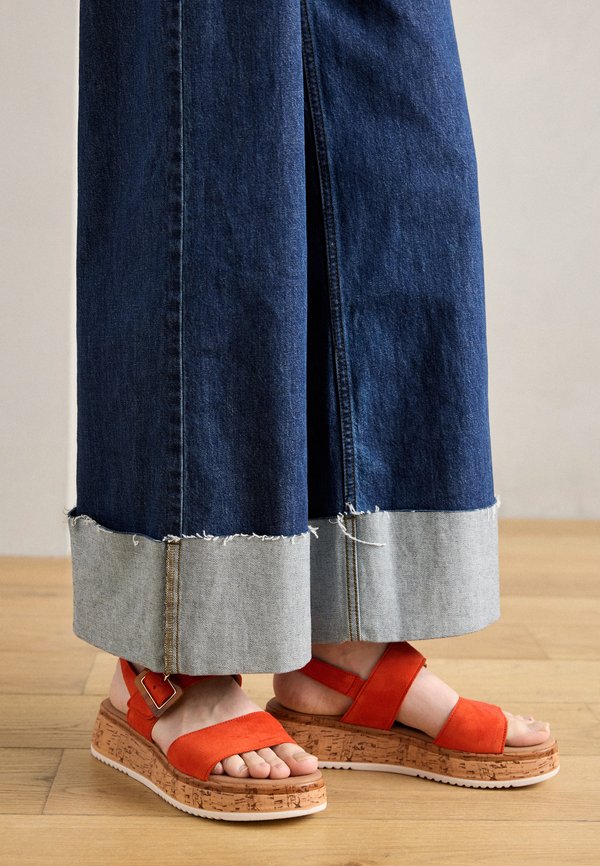 Platform sandals - pumpkin3