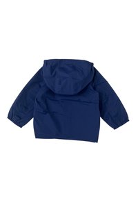 Giacca impermeabile blu navy con cappuccio, polsini elasticizzati e vestibilità rilassata. Tessuto morbido e leggero per il massimo comfort.